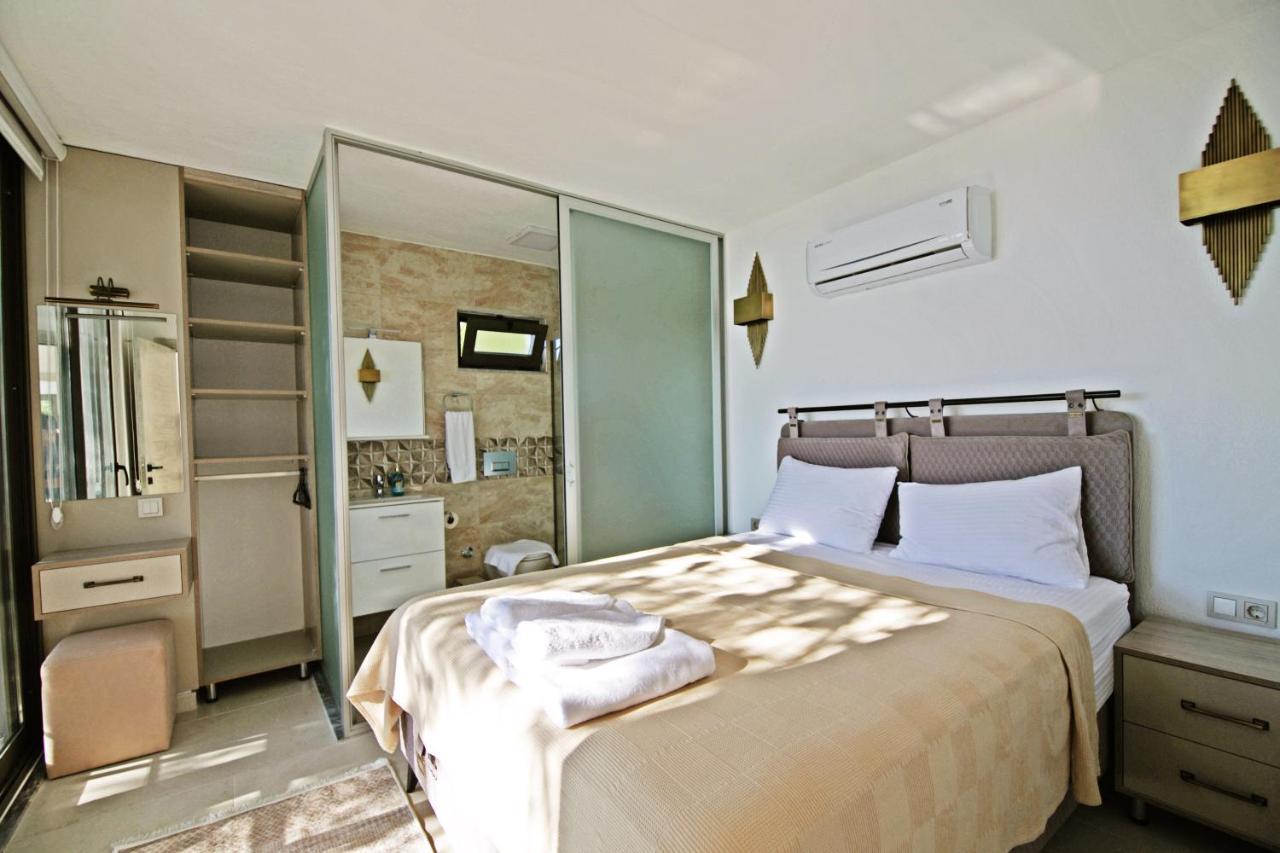 Villa With A Private Heated Pool, Jacuzzi, Overlooking Spectacular Views Of The Sea คาช ภายนอก รูปภาพ